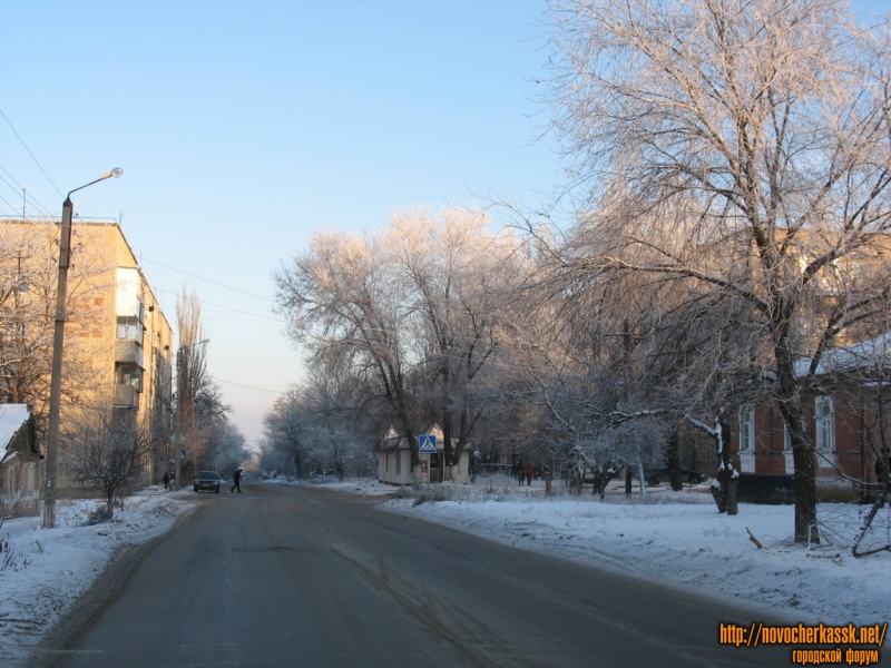 Пересечение улицы Буденновской и Ларина