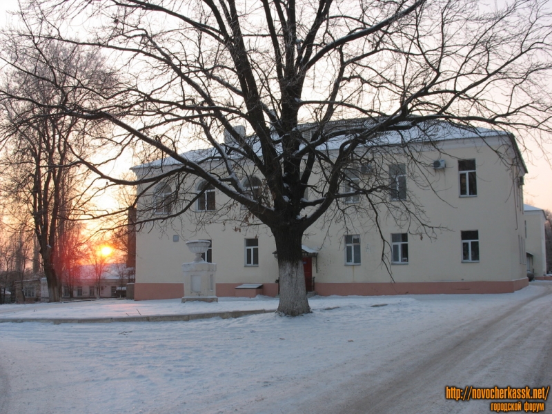 Роддом, Первомайская