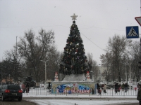Елка-2009 перед памятником Атаману Платову