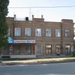 Платовский проспект, 120, дом на углу с Орджоникидзе