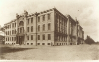 Дореволюционная Палата судебных установлений (Ныне театр)