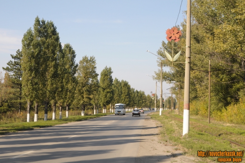 Дорога вдоль Соцгорода на север