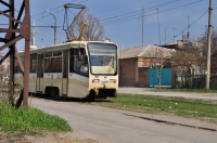Трамвай на улице Г. Петровой