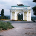 Триумфальная арка. Сп. Герцена. 25 августа 2004 г.