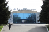 Дворец Культуры НЭВЗ (Электродного завода). Улица Гвардейская, 24