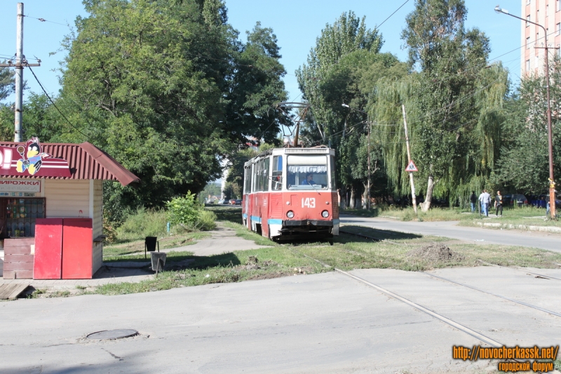 Трамвай на пересечении Троицкой и Михайловской