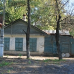 улица Ларина, 8