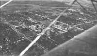 Вид комплекса зданий НИИ(НПИ) и западной части города с самолета, 1935-36 г.