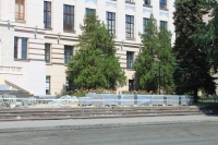 Замена тротуарной плитки перед главным корпусом ЮРГПУ (НПИ)