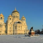 Собор и памятник Бакланову