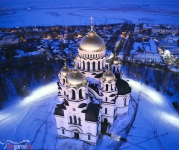 Собор в Новочеркасске вечером с воздуха