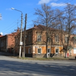 Улица Александровская, 163 / улица Богдана Хмельницкого, 30