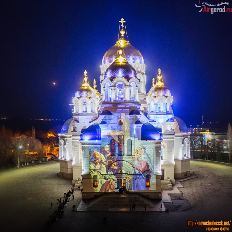 Собор в пасхальную ночь-2015