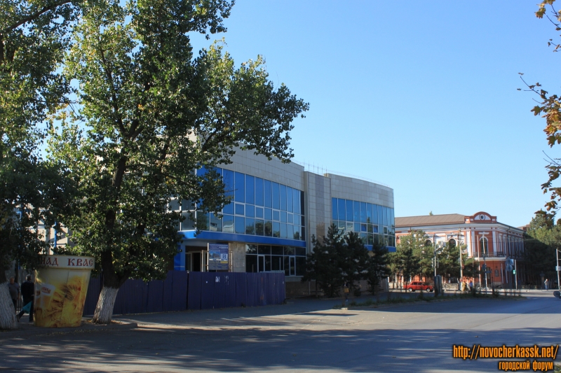 Строительство развлекательного центра в Александровском парке