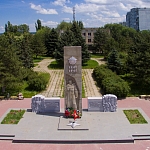 Памятник участникам Великой отечественной войны на посёлке Донском