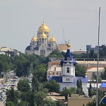 Вид на собор и Михайловский храм со старого Ростовского выезда