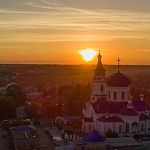 Михайло-Архангельский храм на закате