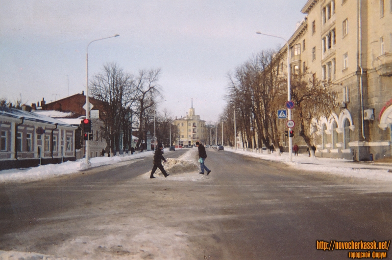 Улица Московская. Вид с улицы Просвещения