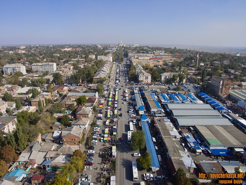 Платовский проспект и Азовский рынок