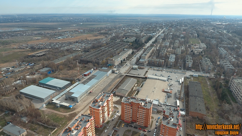 Вид на Черёмушки и территории завода Магнит