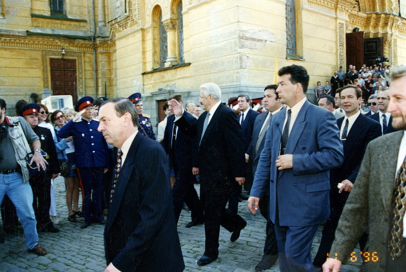 Приезд Б. Н. Ельцина 11 июня 1996 года
