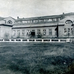 Энергетический факультет НИИ (затем НПИ) после освобождения города. 1943 год