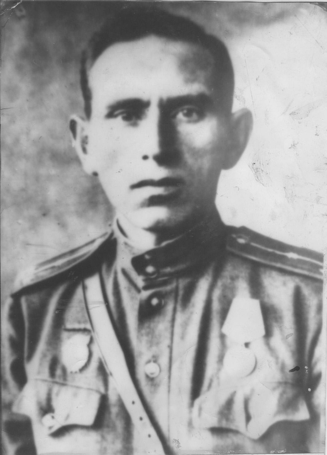 Гвардии старший лейтенант Я.А. Кербель, водрузивший Красное Знамя над Новочеркасском 13 февраля 1943 года