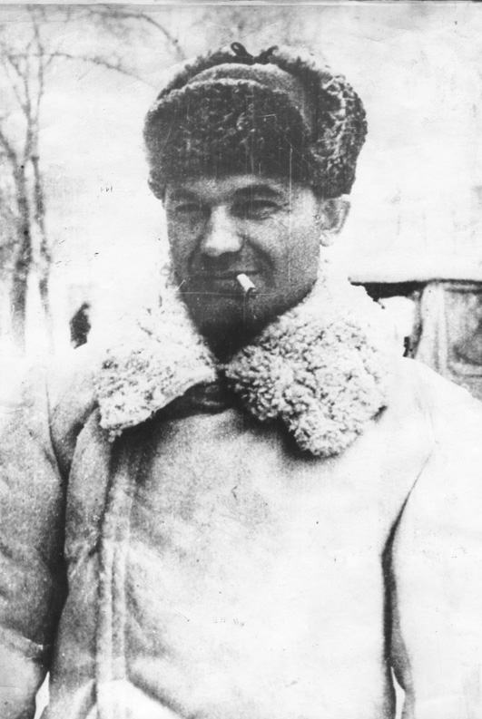 Командующий 2-й гвардейской армией Я.Г. Крейзер в освобожденном Новочеркасске (фото находится в  музее ЮРГТУ (НПИ)
