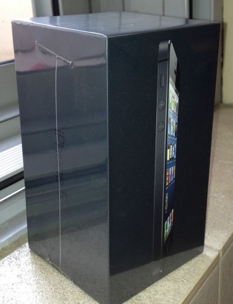 iphone 5 black.jpg