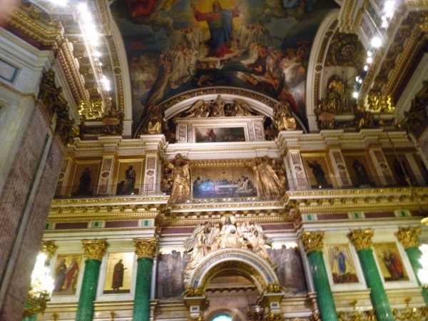 Верх нефа.jpg