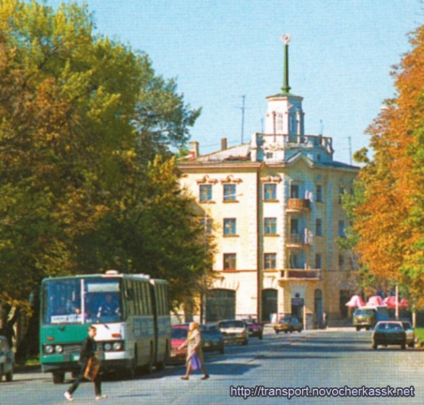 Ikarus-280-0038_465.jpg