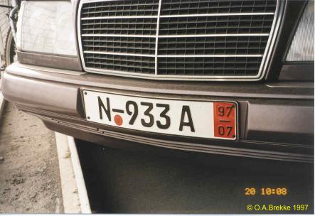 d_n-933a[1].jpg
