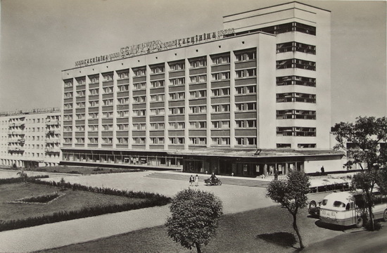 gostinitsa-belarus-1974-god_01.jpg