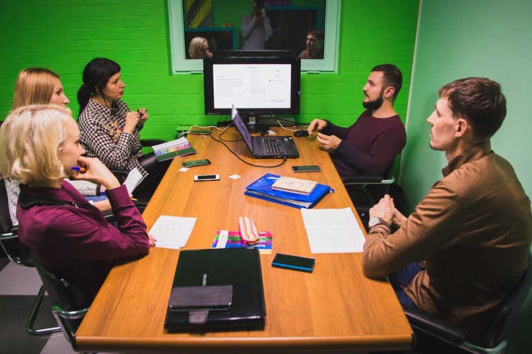 JjM1knU8bq4.jpg