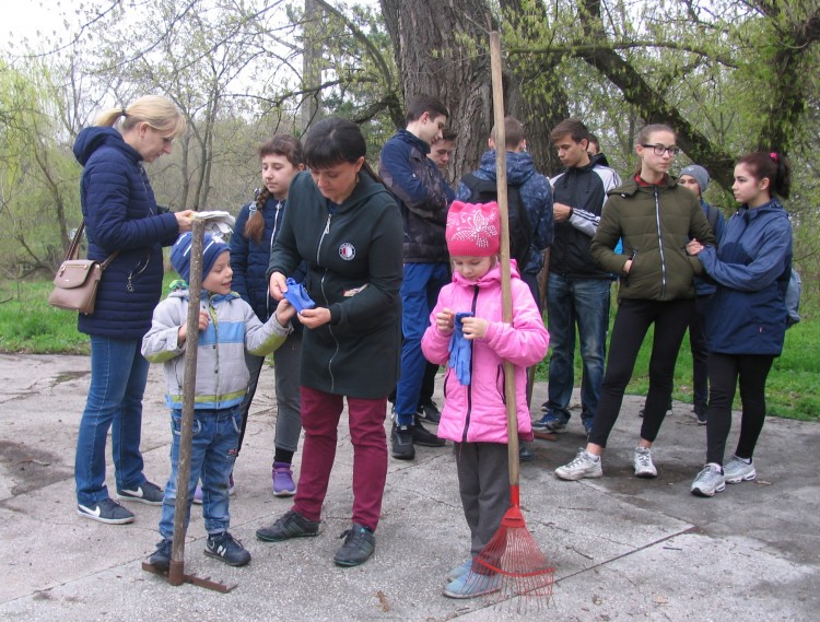 190414. Экоакция в Агролесе 14.04.2019 (фото Зотова) (2).JPG