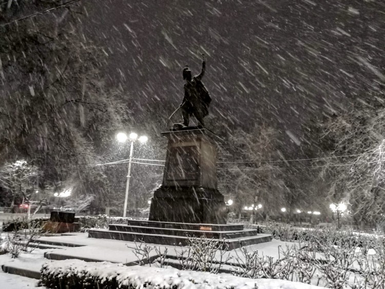 памятник.jpg