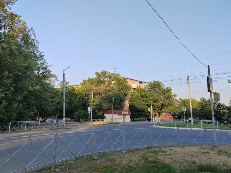 фрунзе- платовский.jpg