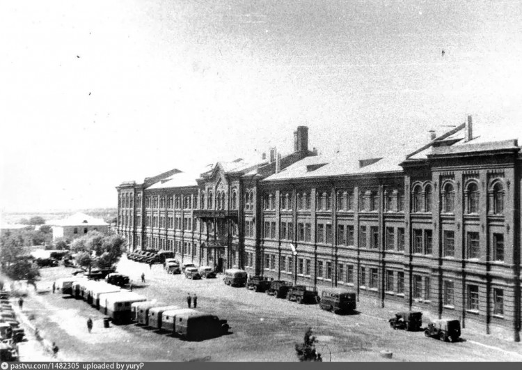 1962.jpg