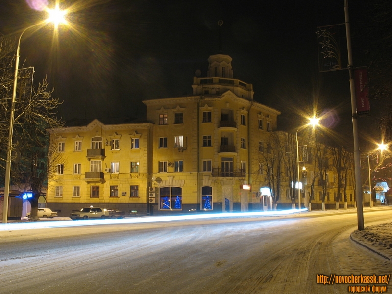 Новочеркасск: Угол Московской и Кривопустенко