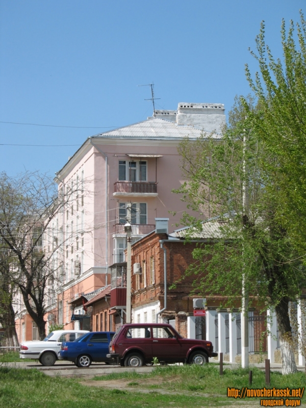 Новочеркасск: Дом на Кривошлыкова