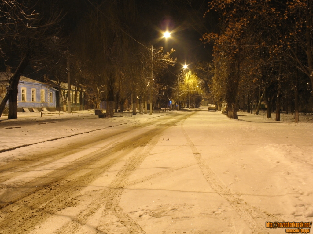 Новочеркасск белая глина. Кривопустенко Новочеркасск. Ночные улицы Новочеркасска. Новочеркасск Октябрьская улица. Новочеркасск зимой