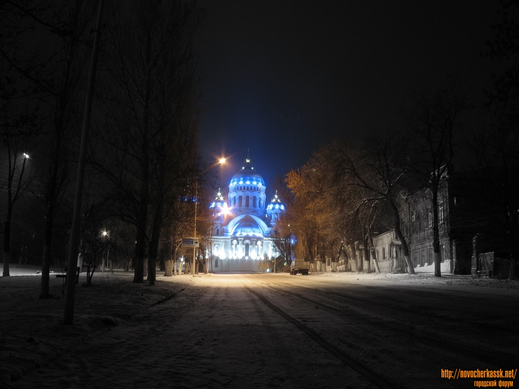 Новочеркасск: Ночной собор. Вид с Красного спуска
