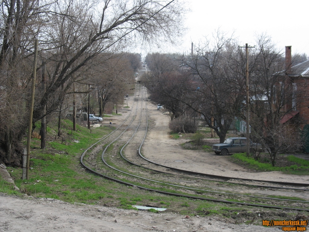 Новочеркасск: Поворот трамвайный путей на Орджоникидзе