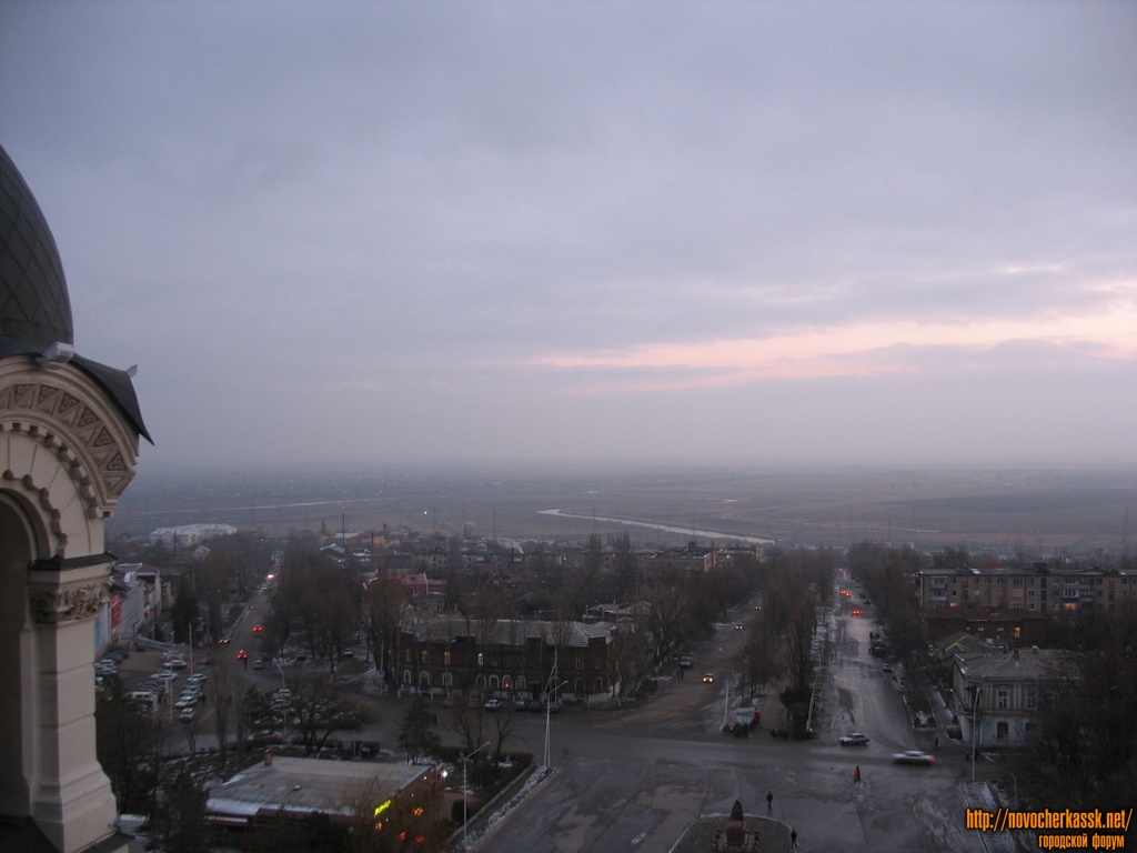 Новочеркасск: Вид с собора. Красный спуск