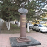 Памятник Суворову на Платовском проспекте