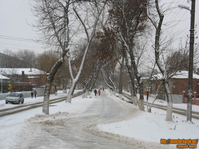 Новочеркасск: Аллея Александровской улицы
