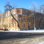 Школа номер 5, ранее училище Кузнецова, угол Генерала Лебедя и Атаманской