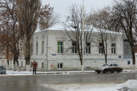 Угол Московской и Красноармейской. В данном доме проживал сын Атамана Платова
