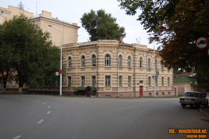 Новочеркасск: Пересечение Московской и пл. Троицкой