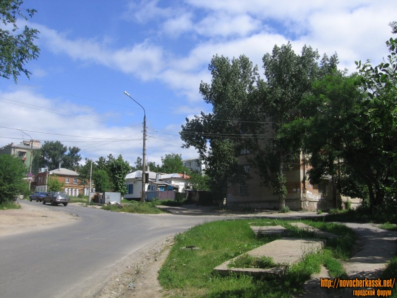Новочеркасск: Кривошлыкова. Вид с площади Чапаева